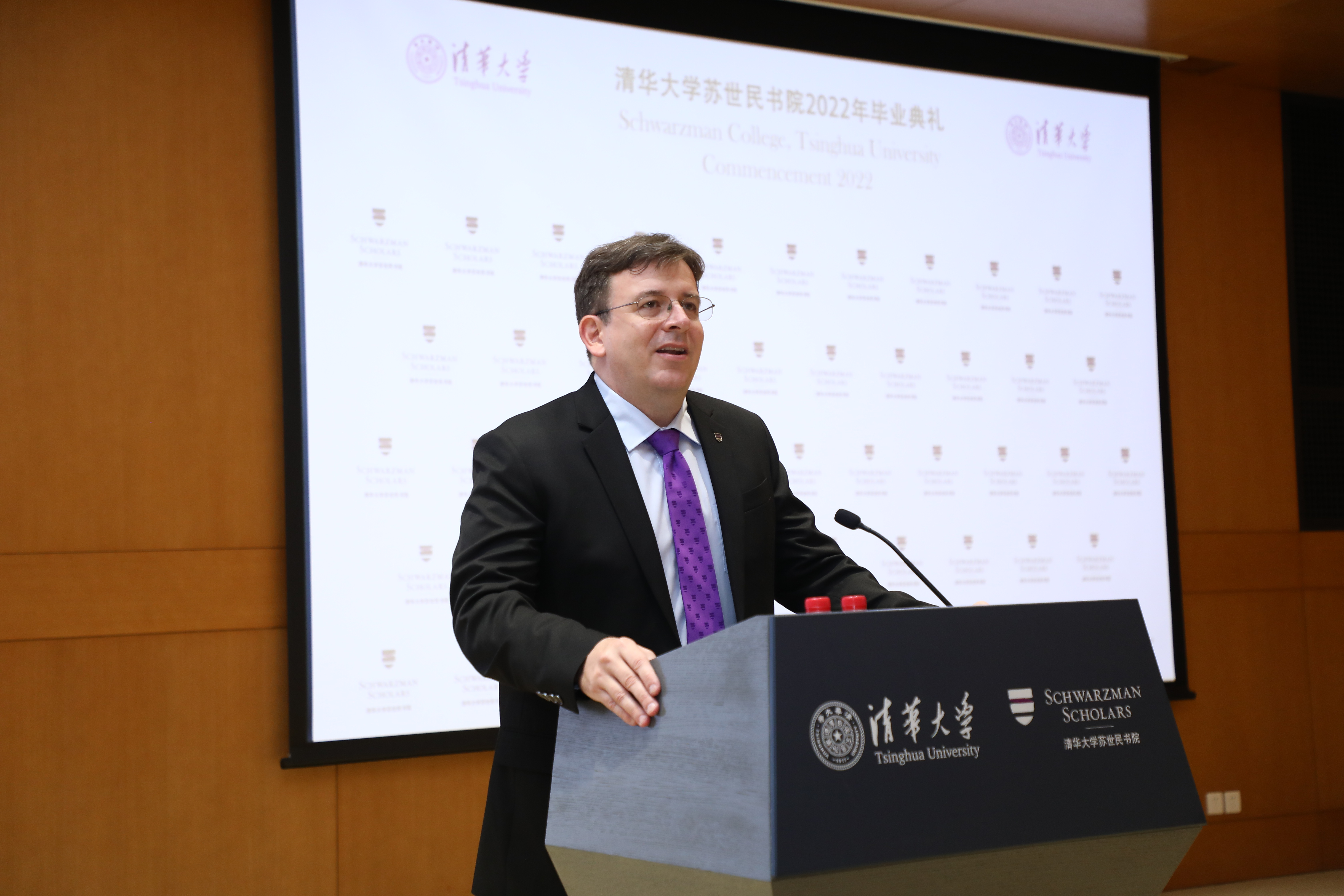 20220626-2022 年苏世民书院毕业典礼-曹文鹏-傅强颁奖JPG 20220626-2022 年苏世民书院毕业典礼-曹文鹏-傅强颁奖JPG