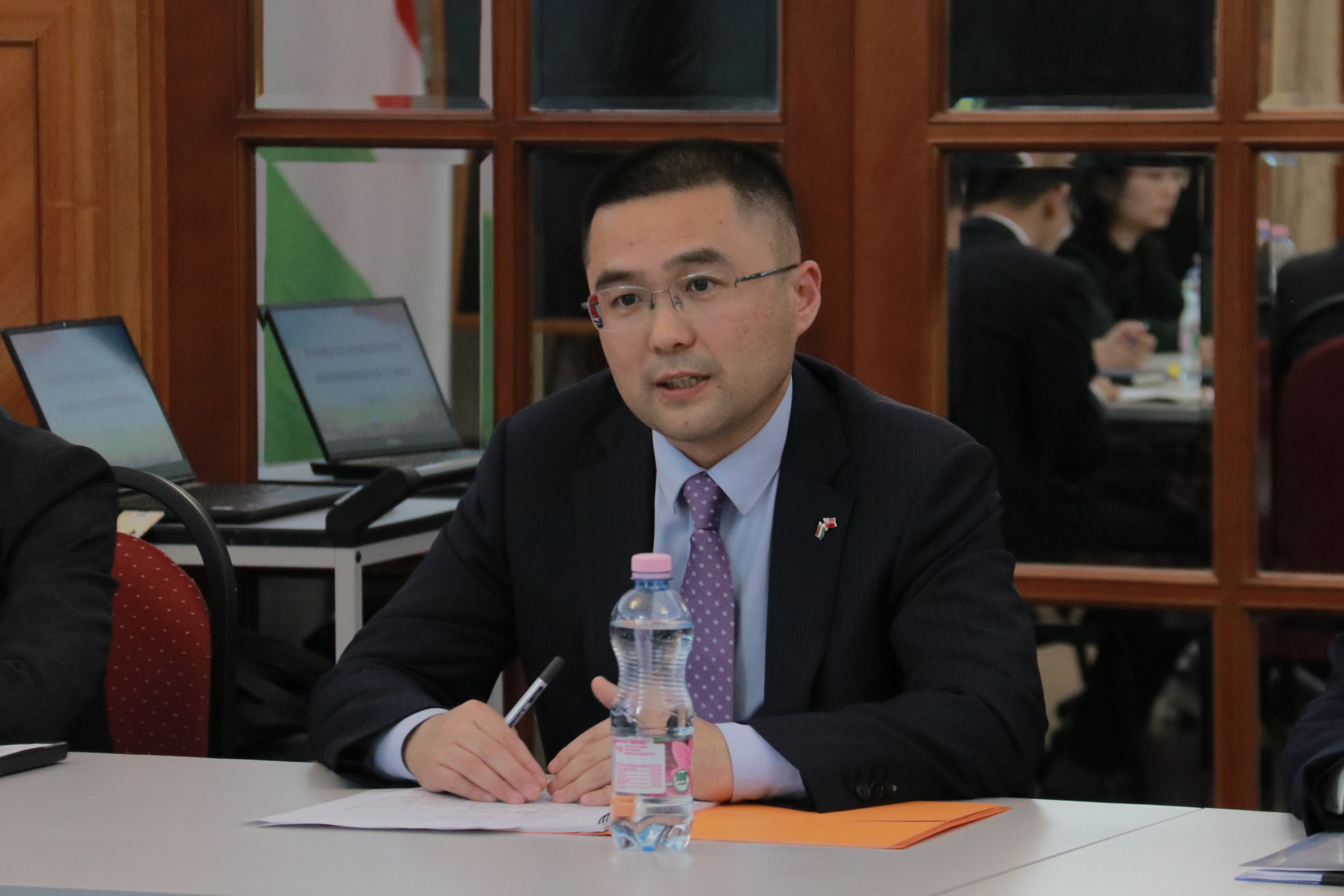 20230627-海外实践课程-贺欣悦-杨超发言JPG 20230627-海外实践课程-贺欣悦-杨超发言JPG