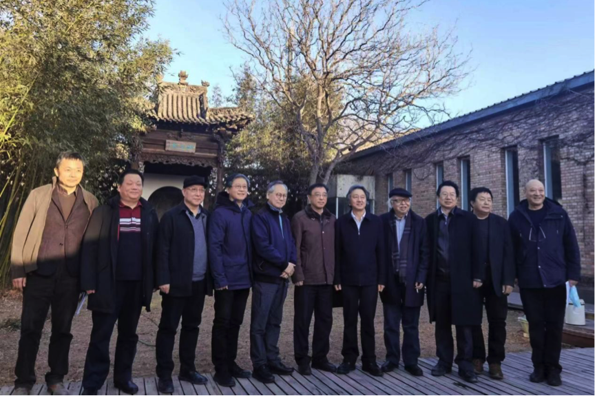 20220810-杜大恺教授团队创作设计完成国家版本馆文化长廊-项目组-领导调研5.png 20220810-杜大恺教授团队创作设计完成国家版本馆文化长廊-项目组-领导调研5.png