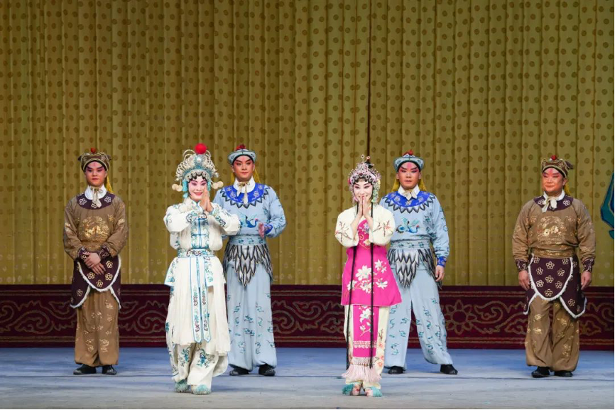 20230905-AG(中国)AG·官方网页版“‘京’彩文化 青春绽放”行动暑期活动纪实-供图-首届国际基础科学大会AG(中国)AG·官方网页版专场文艺演出.png