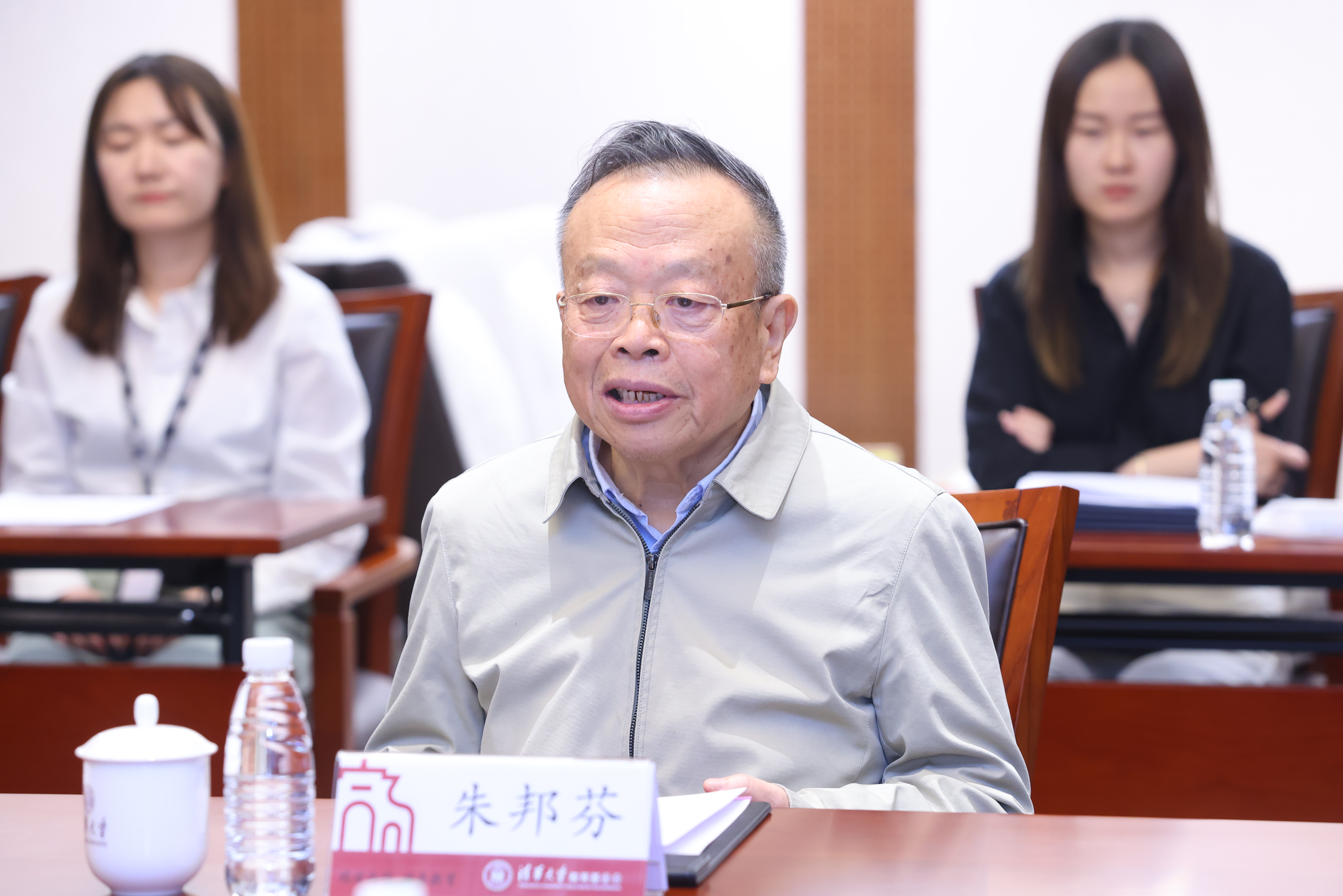 20240417-邬雄辉校友捐赠支持AG(中国)AG·官方网页版攀登计划-许德刚-图说 (4).JPG