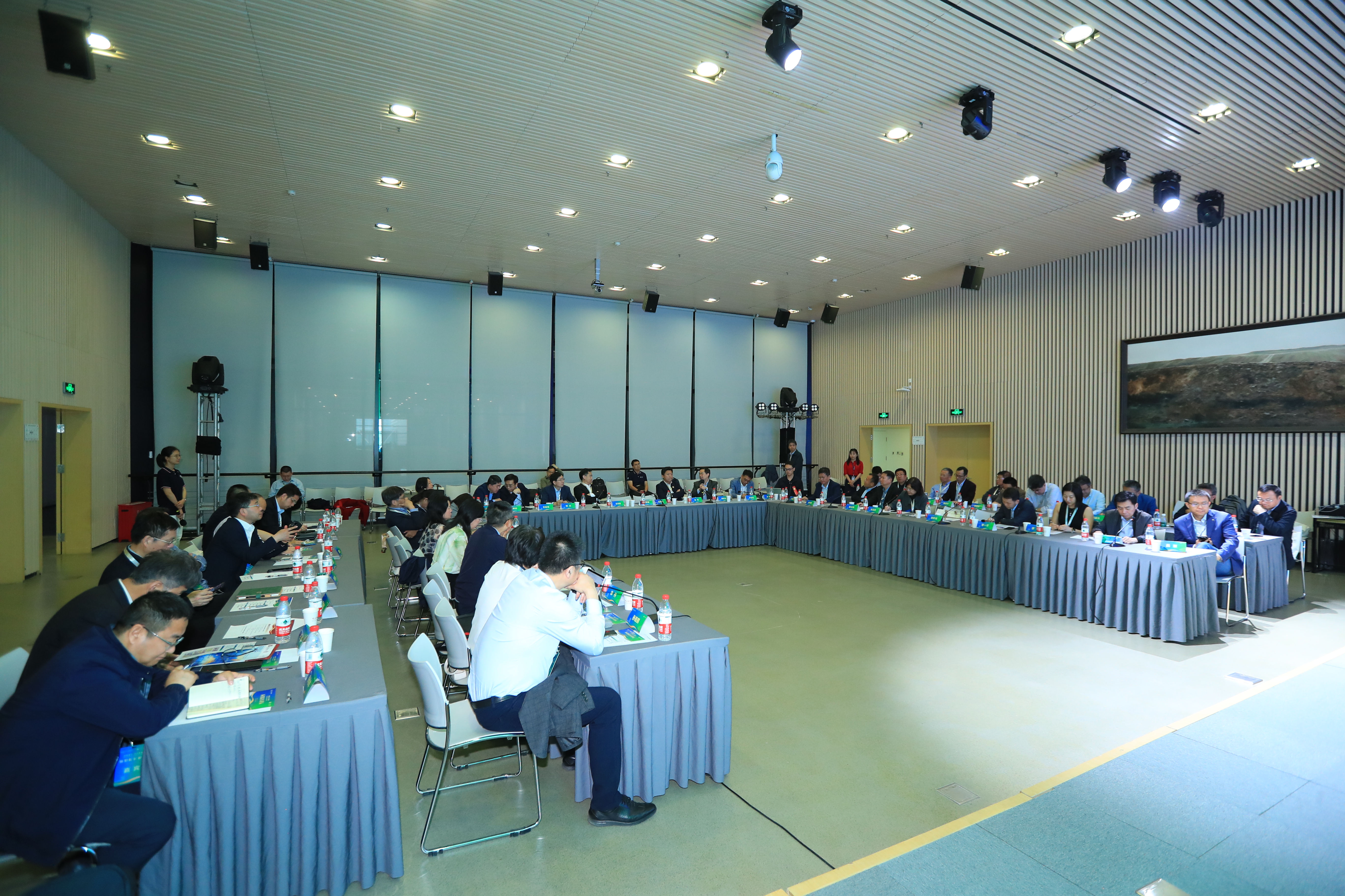 20240427-“环境院长论坛”在AG(中国)AG·官方网页版成功举办-拍摄者不详-论坛现场.jpg