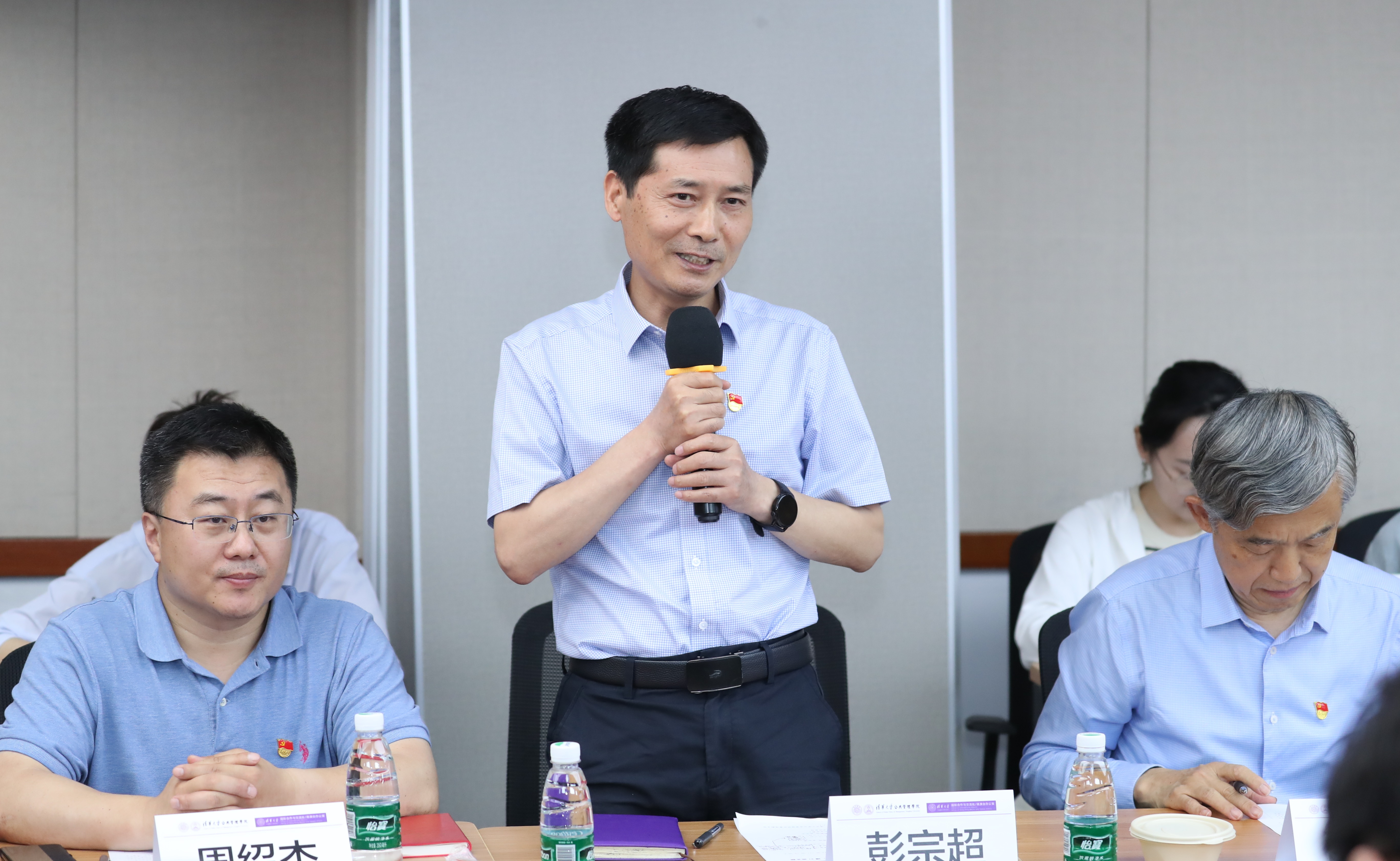 20230619-公管学院国际所党支部、博21党支部与国际处党支部开展联学共建活动-侯晓军-彭宗超致辞.JPG